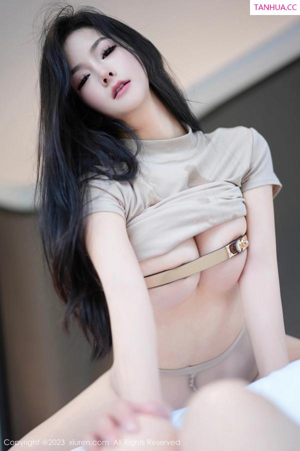   [XiuRen]高清写真图 2023.10.27 No.7572 谭小灵 妩媚美腿第43张图片